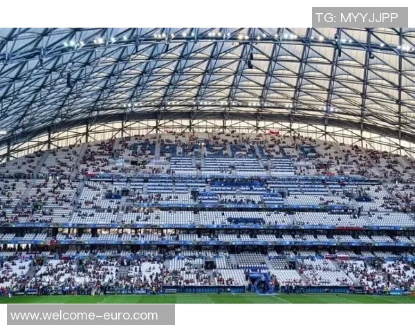 法媒报道巴黎德比安保措施正常警方不认为比赛存在高风险 法媒报道巴黎德比安保措施正常警方不认为比赛存在高风险