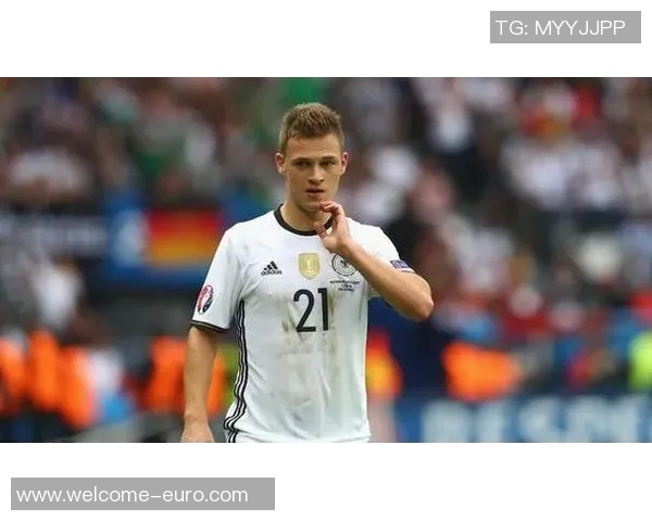 基米希因脚踝伤势缺席对阵狼堡和科隆比赛影响球队阵容 基米希因脚踝伤势缺席对阵狼堡和科隆比赛影响球队阵容