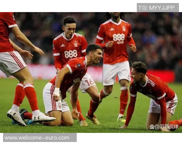 天空预测：阿森纳与维拉战平曼城热刺利物浦全败曼联与狼队握手言和